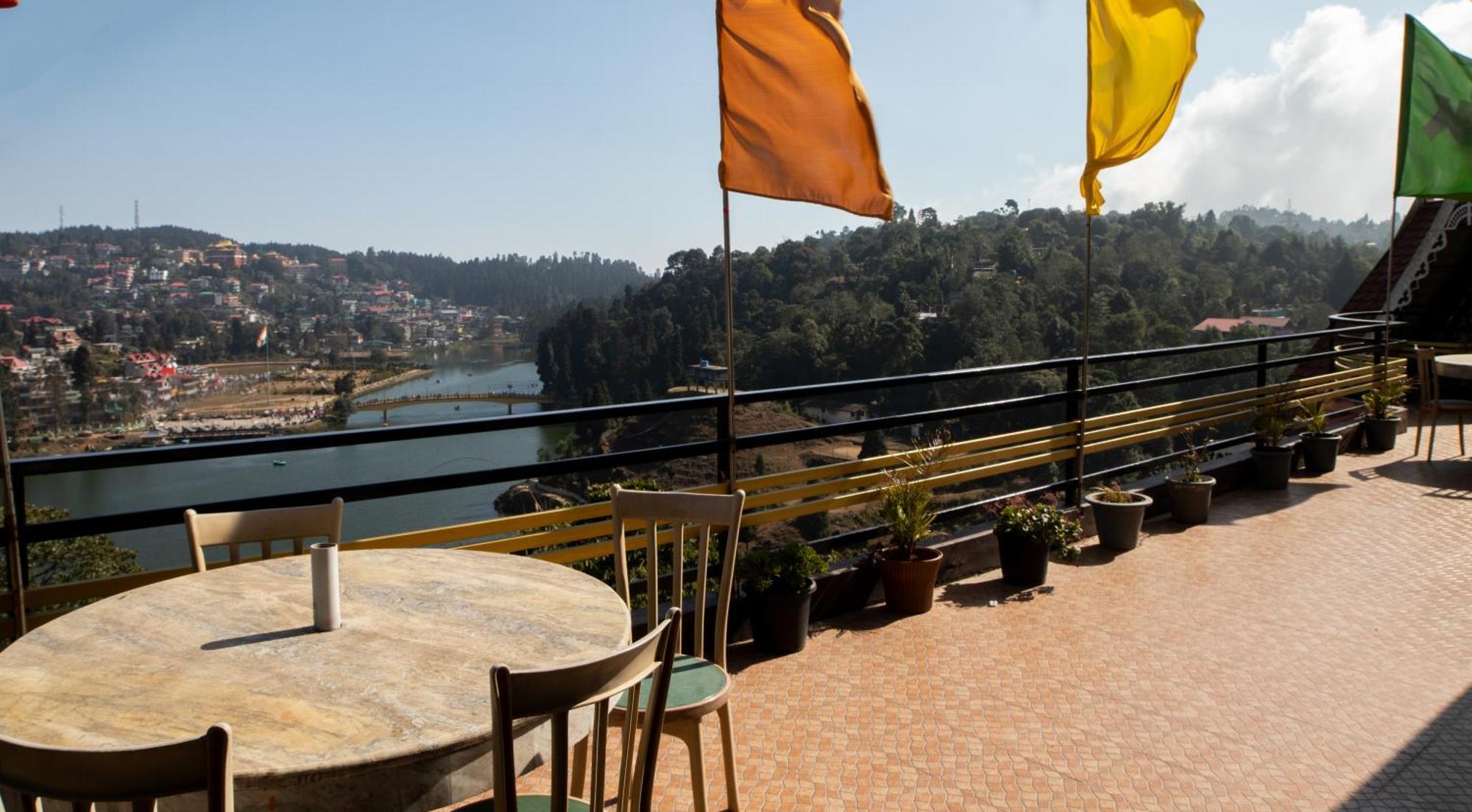 Mount Queens Hill Resort & Spa Mirik Exterior photo